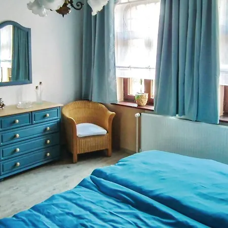 Nine-bedroom In Petershagen Ot بيت للعطل *