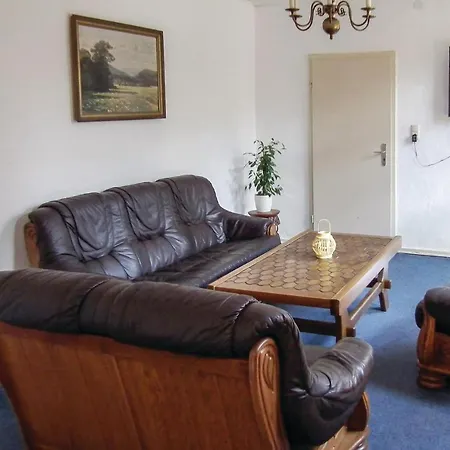 Nine-bedroom In Petershagen Ot * Frille