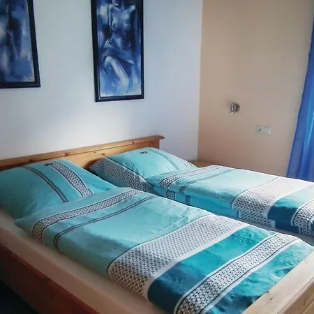 Nine-bedroom In Petershagen Ot * Frille