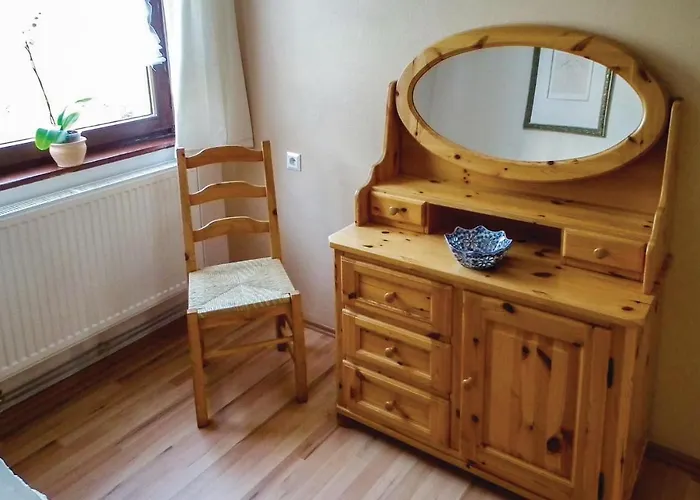 Dom wakacyjny Nine-bedroom In Petershagen Ot