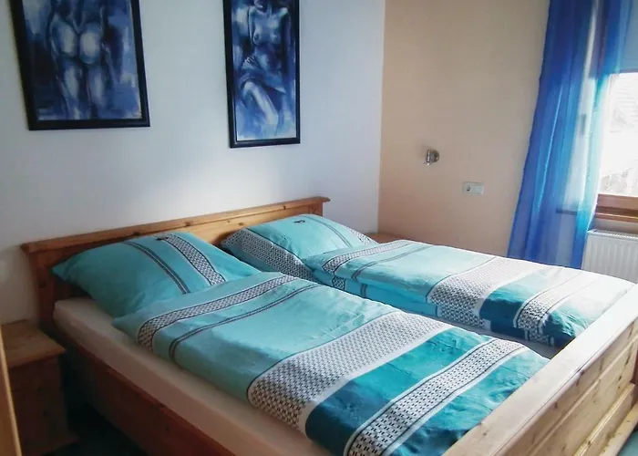 Nine-bedroom In Petershagen Ot * Frille